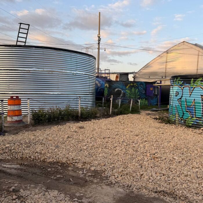 Infraestructura perimetral y punto de atención para la recepción certificada de aguas residuales domésticas e industriales.