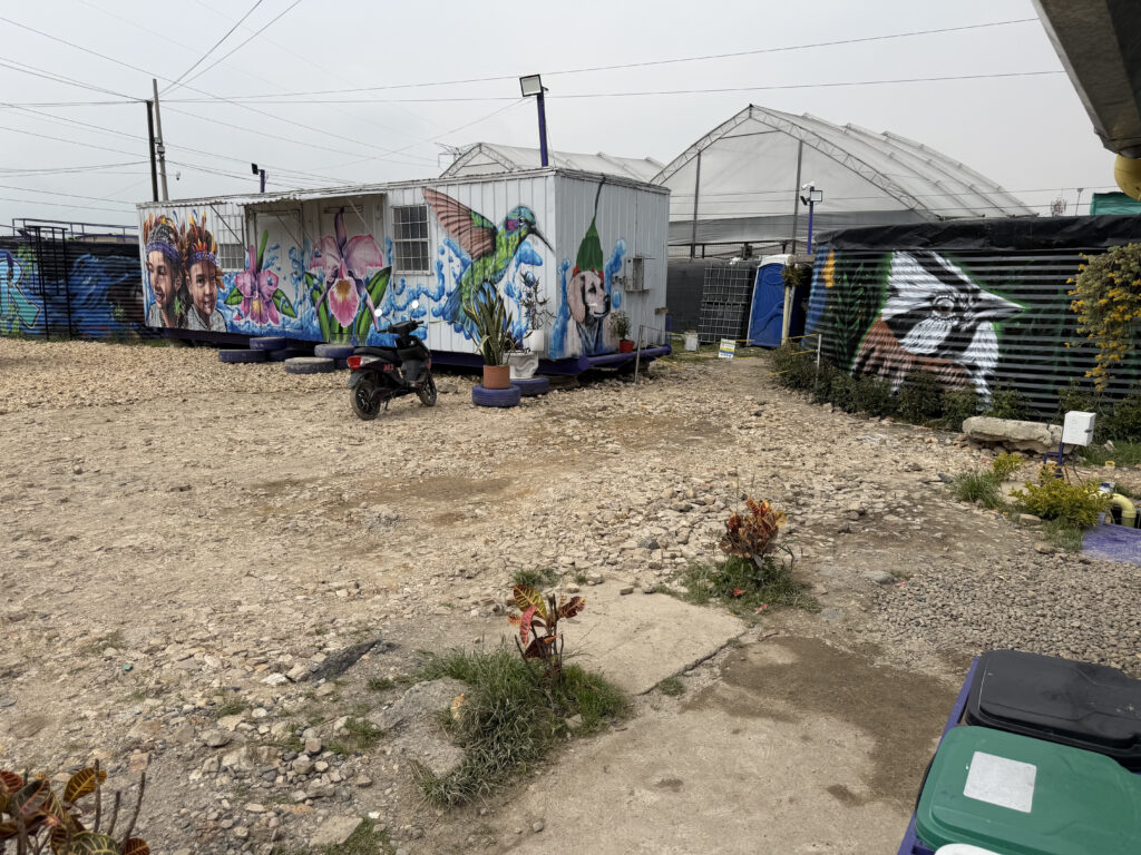 Área operativa y módulos de procesamiento de la planta de tratamiento de Magnus Ambientales en Mosquera